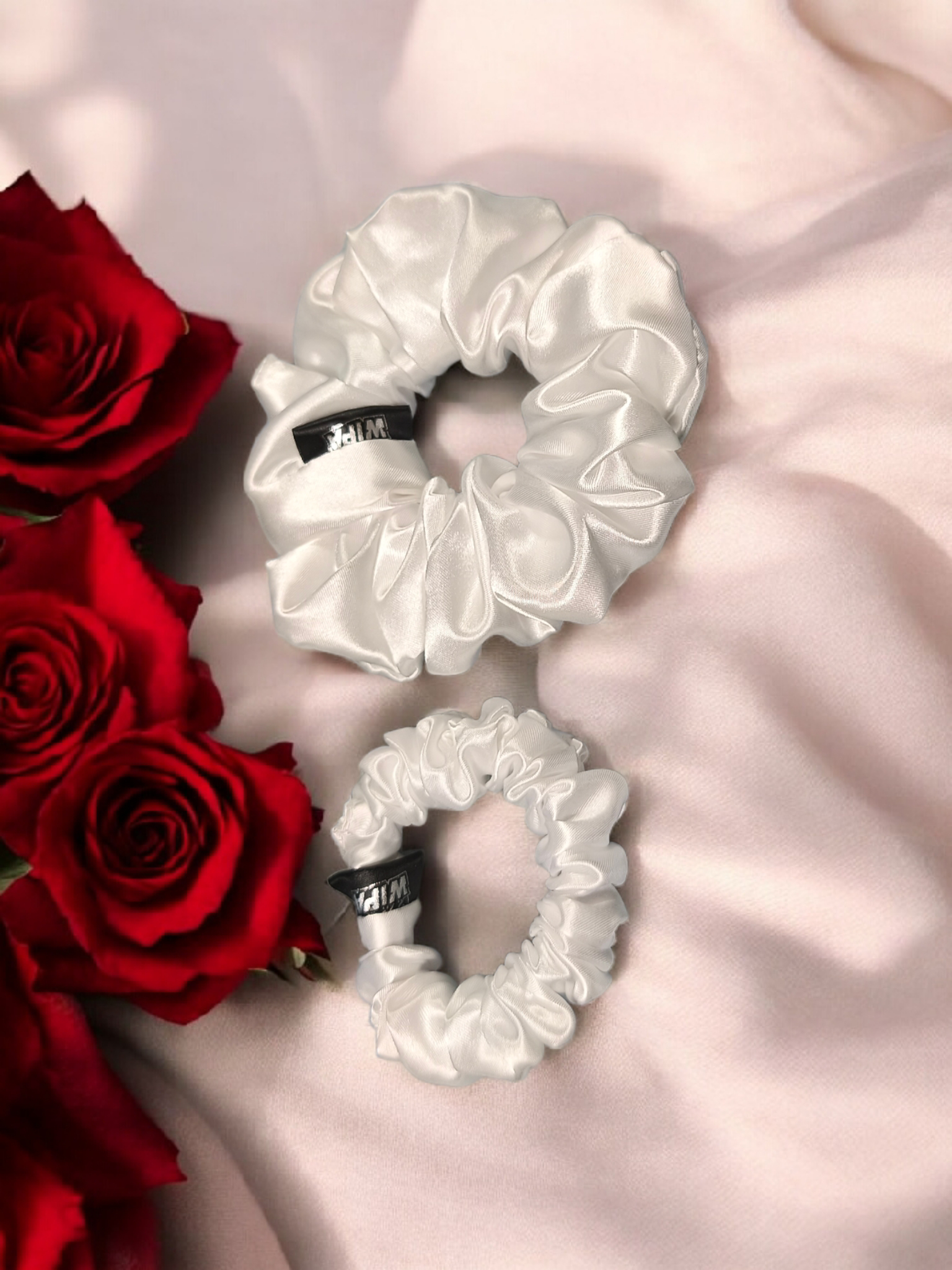 Saténové scrunchies